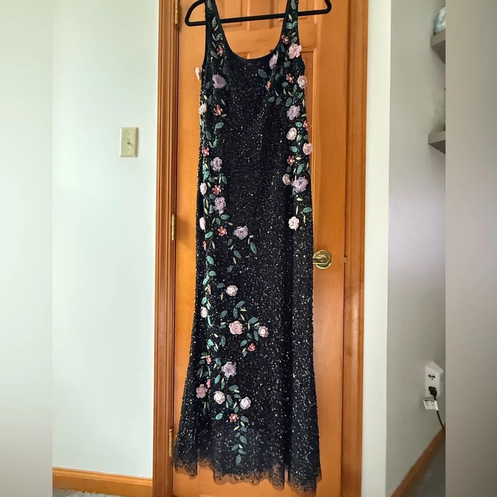 Mac Duggal Square-Neck Floral Beaded Maxi Dress - Picture 7 of 11